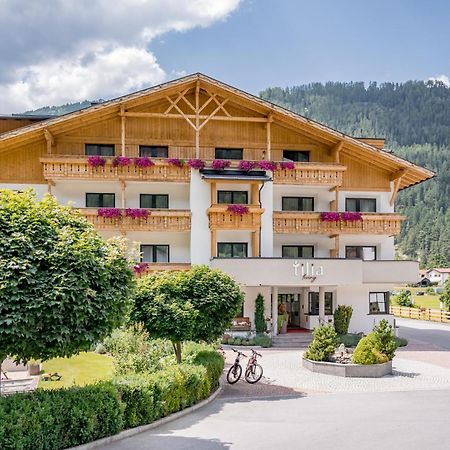 Tilia Living - B&B Mit Dem Komfort Eines Kleinen, Feinen Hotels Ried im Oberinntal Exterior photo