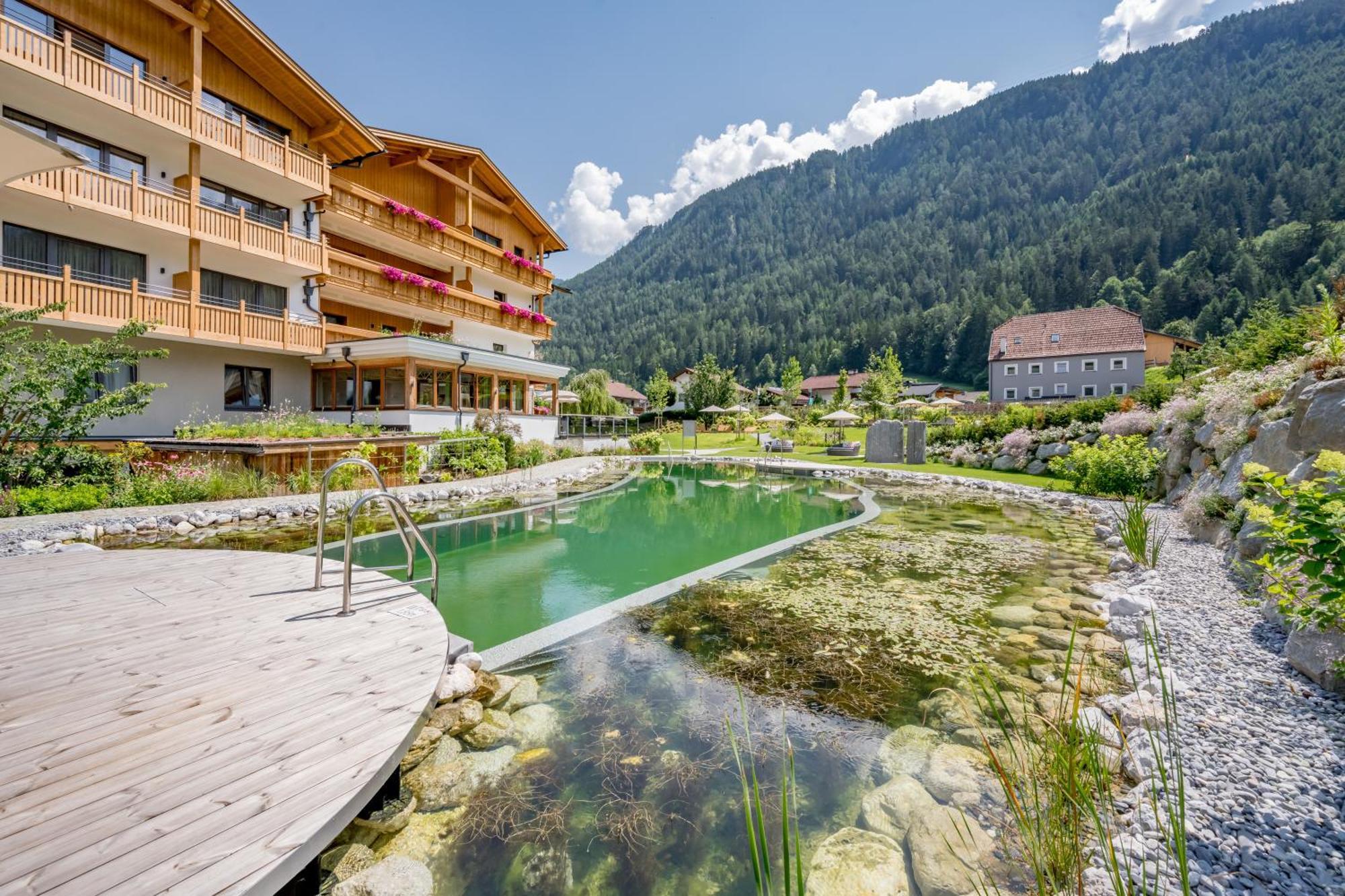 Tilia Living - B&B Mit Dem Komfort Eines Kleinen, Feinen Hotels Ried im Oberinntal Exterior photo